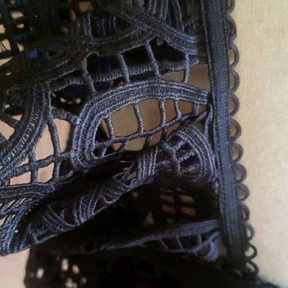 𝅺 Ladies Lace Top by ENDLESS ROSE - Picture 8 of 16